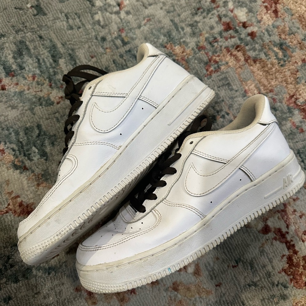 Nike White and Black Sneakers Classic Air Force 1